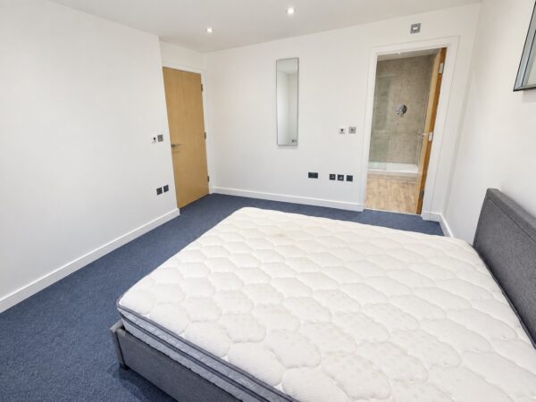 Western Gateway, Westgate Apartments, E16