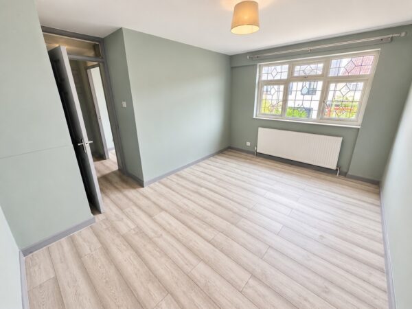Crane Close, Dagenham, RM10