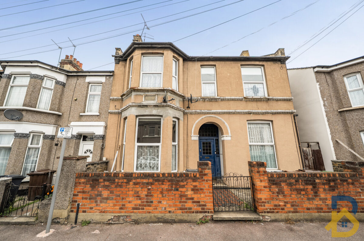 Glenny Road, Barking, IG11
