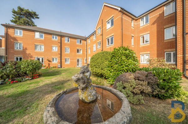 Mavis Grove, Draper Court Mavis Grove, RM12