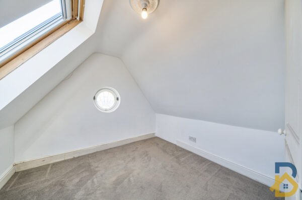 Upminster Road North, Rainham, RM13