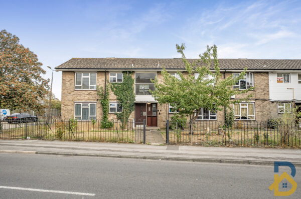 Cherry Tree Lane, Rainham, RM13