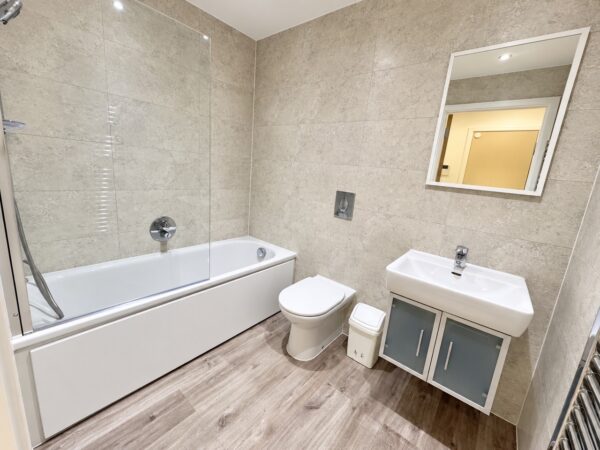 Western Gateway, Westgate Apartments, E16