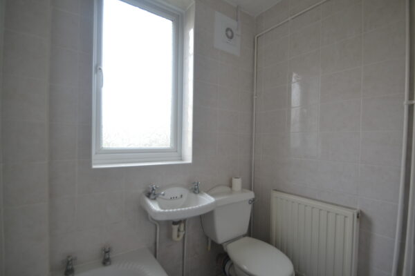 Oxlow Lane, Dagenham, RM10