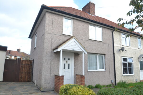 Oxlow Lane, Dagenham, RM10