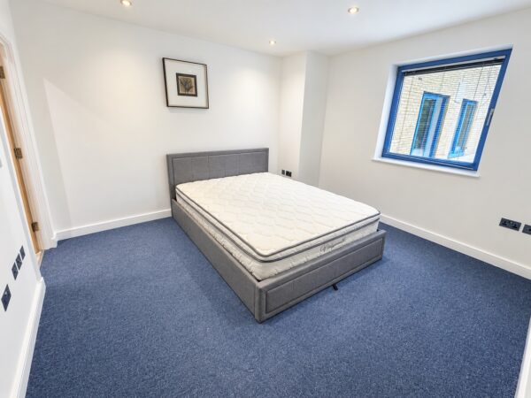 Western Gateway, Westgate Apartments, E16
