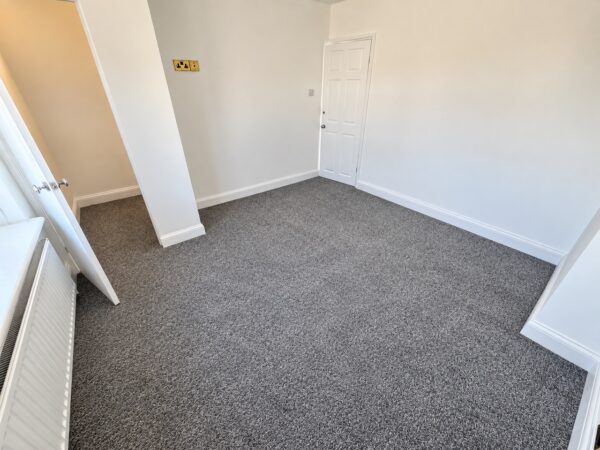Ivyhouse Road, Dagenham, RM9