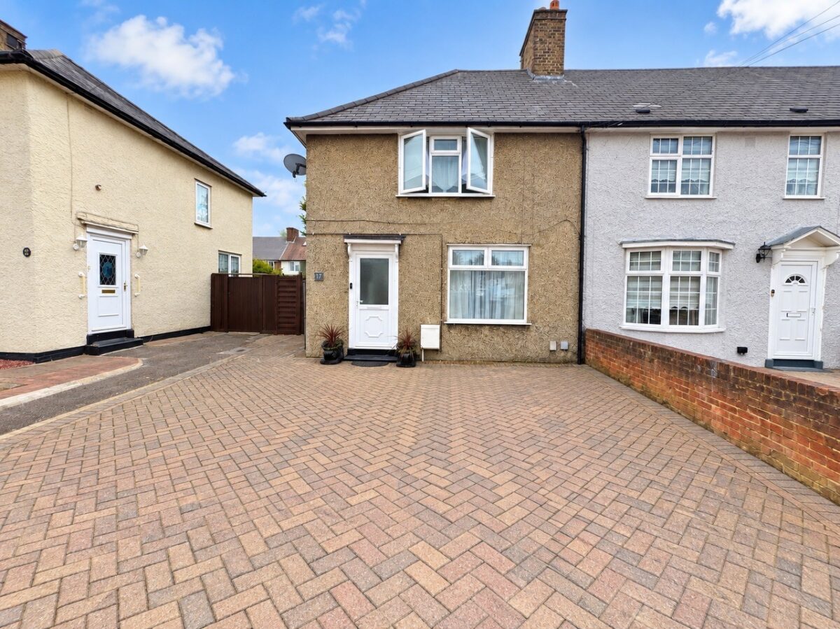 Rothwell Road, Dagenham, RM9