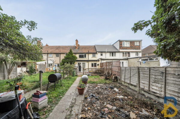 Crosby Road, Dagenham, RM10