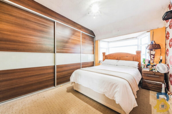 Crosby Road, Dagenham, RM10