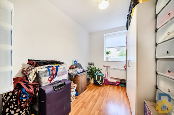 Swansea Court, London, E16