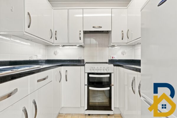 Fentiman Way, Hornchurch, RM11