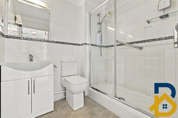 Fentiman Way, Hornchurch, RM11