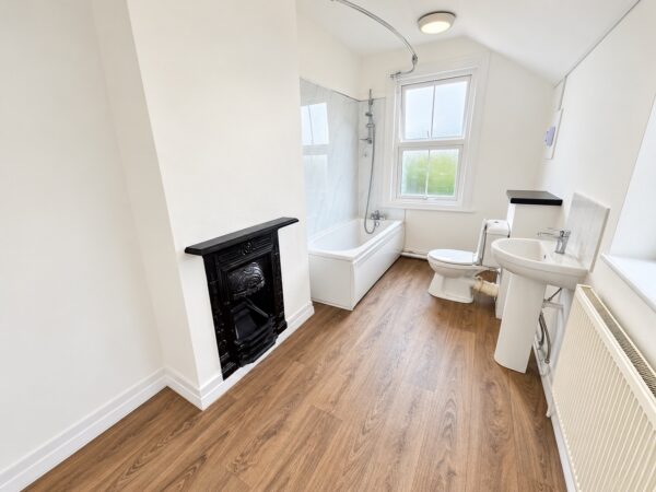 Malvern Road, Hornchurch, RM11