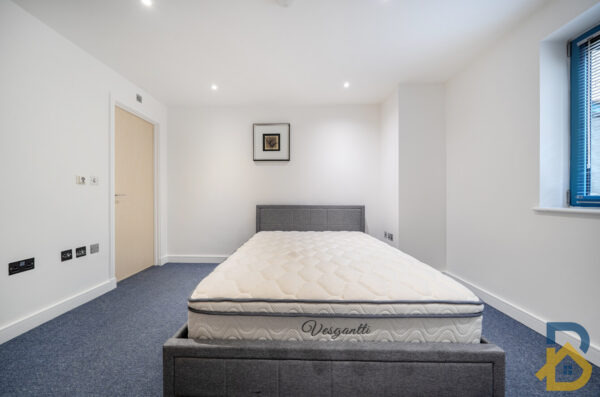 Western Gateway, Westgate Apartments, E16