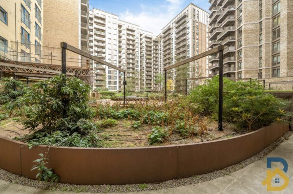 Western Gateway, Westgate Apartments, E16