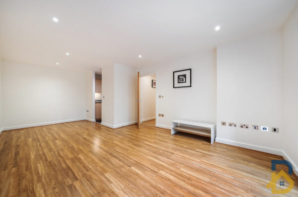 Western Gateway, Westgate Apartments, E16