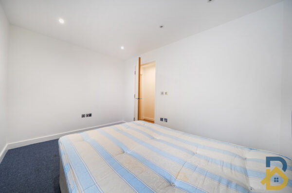 Western Gateway, Westgate Apartments, E16
